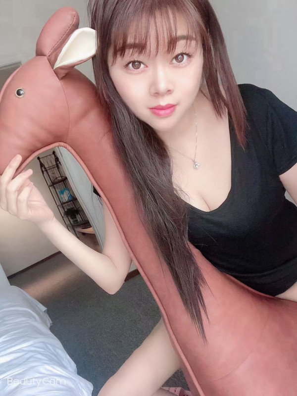 温江小姐姐小琴